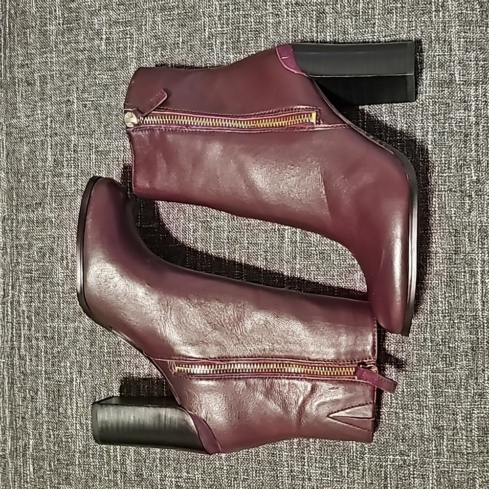 NWT Katherine Kelly Deep Plum Heeled Boots